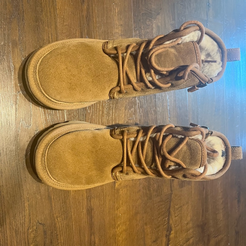 Ugg boots - Picture 2 of 3